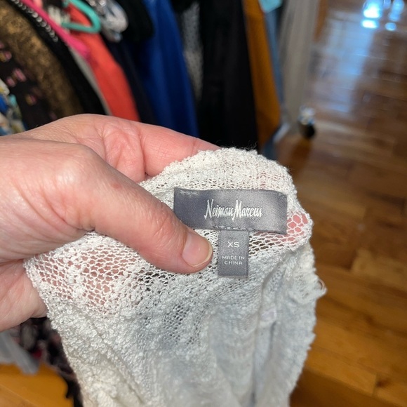 🤍📍Neiman Marcus Cream Textured Knit Tee – Size XS - Picture 10 of 12